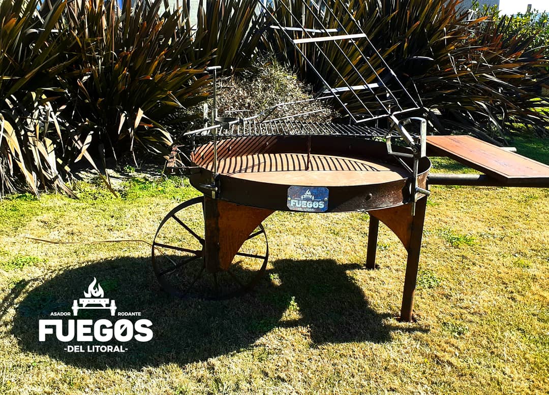 Asadores Rodantes y Fogoneros