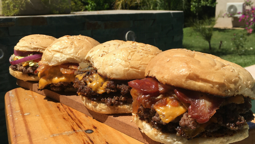 BROZ – Pizzas estilo napoletanas & burgers a ZC