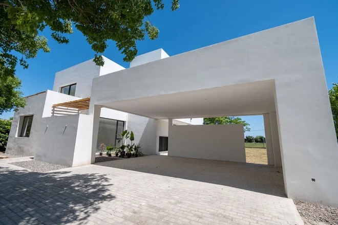 CASA A ESTRENAR DOS LAGUNAS MODERNA – VENTA