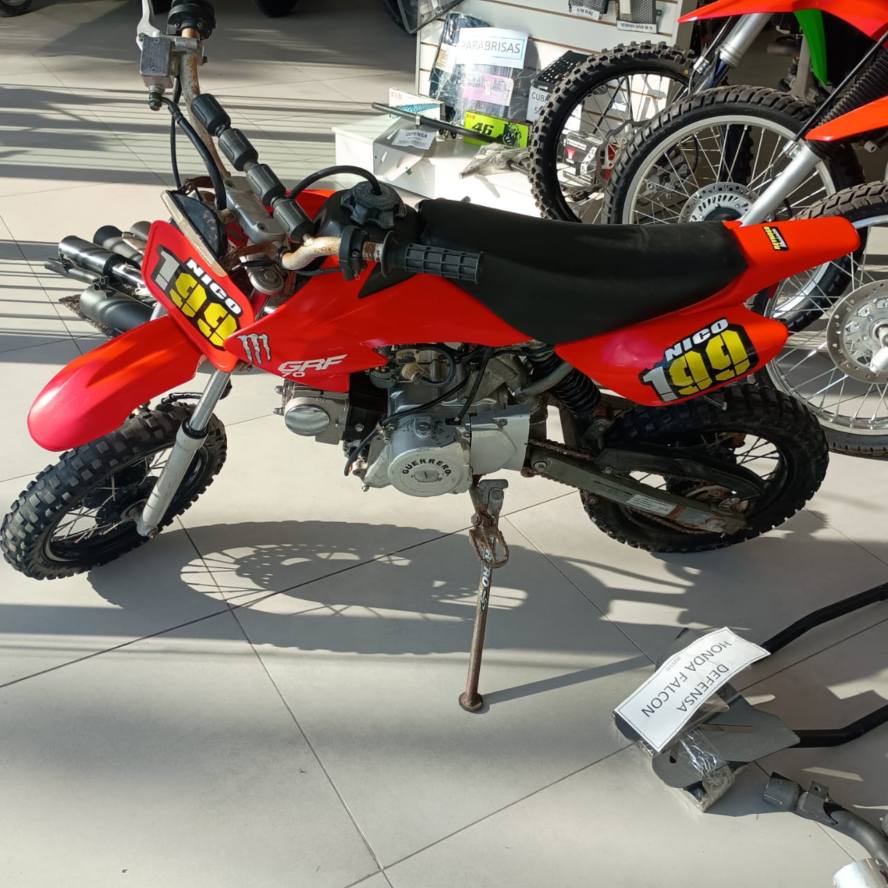 Moto Guerrero Grf 70